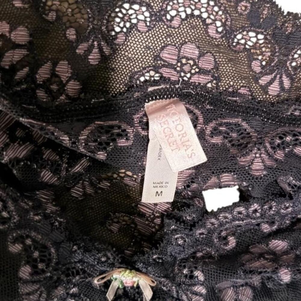 Victoria’s Secret Black Floral Lace Bralette M — Y2K Retro Trendy Scallop Edge S - Picture 3 of 3